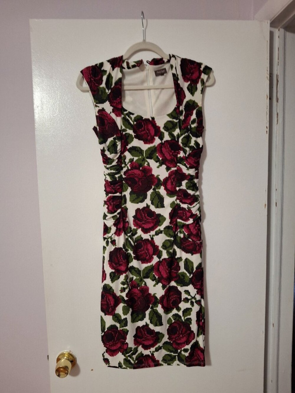 Phase Eight Digital Rose Print white Dress Size 6 US